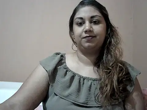 bellachow10 online show from 11.30.25