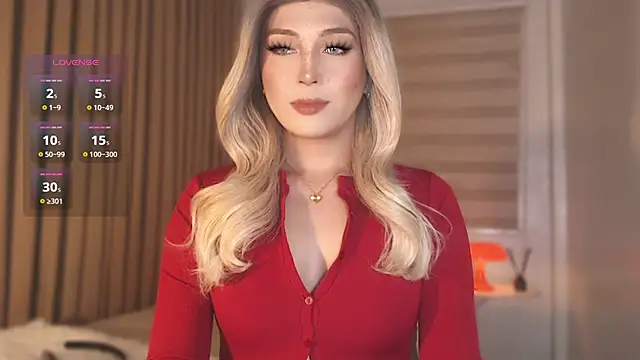 Snapshot of Violetversacexxx chatting on 11.23.25 Violetversacexxx online show from 11.23.25