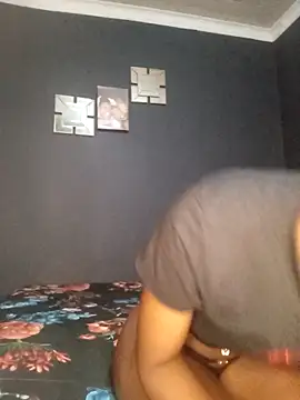 Snapshot of SheisBlacq chatting on 09.28.25 SheisBlacq online show from 09.28.25