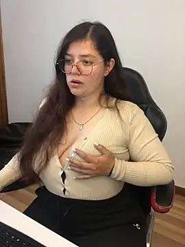 kayortiiz online show from 07.18.26