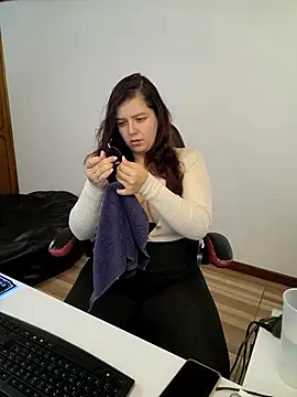 kayortiiz online show from 08.02.26
