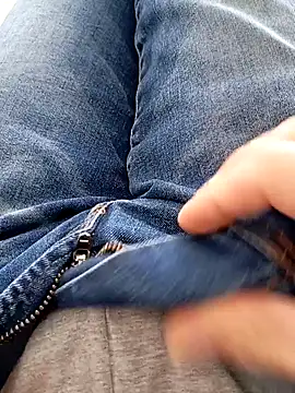 mickzizi online show from 02.04.25