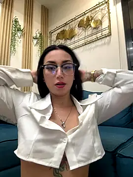 Snapshot of sophie_cute66 chatting on 11.26.25 sophie cute66 online show from 11.26.25