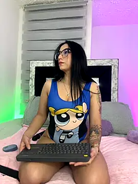 Snapshot of sophie_cute66 chatting on 11.29.25 sophie cute66 online show from 11.29.25