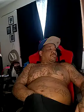 yellowwetfox online show from 02.02.25