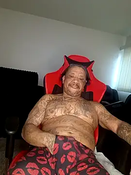 Snapshot of yellowwetfox chatting on 02.11.26 yellowwetfox online show from 02.11.26