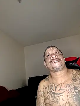 Snapshot of yellowwetfox chatting on 03.17.26 yellowwetfox online show from 03.17.26