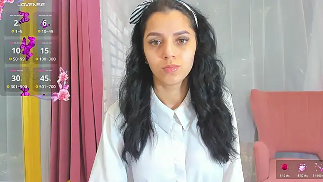 Snapshot of Sarabecker chatting on 03.06.26 Sarabecker online show from 03.06.26