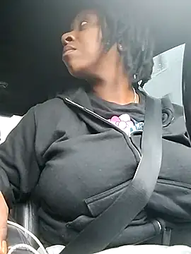 Snapshot of markquanna chatting on 01.05.26 markquanna online show from 01.05.26