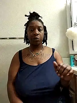 Snapshot of markquanna chatting on 01.17.26 markquanna online show from 01.17.26