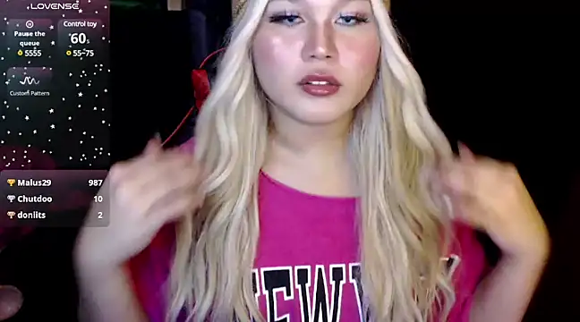 Snapshot of stacey_wills44 chatting on 03.03.25 stacey wills44 online show from 03.03.25