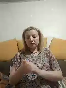 stefanyharper16 online show from 02.28.25