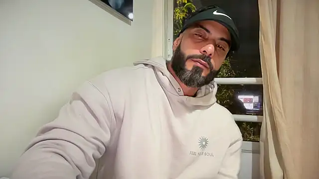 romeolovedark online show from 04.29.26