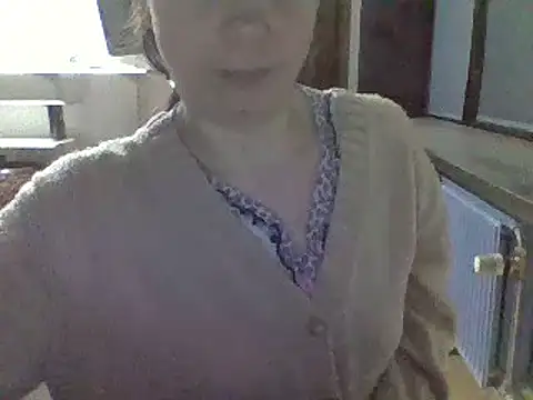 Snapshot of Moi_Lina chatting on 01.06.25 Moi Lina online show from 01.06.25