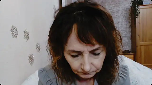 AnnieEltgant online show from 11.23.25