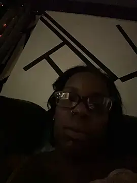 Snapshot of ChocolateBuns101 chatting on 12.22.24 ChocolateBuns101 online show from 12.22.24