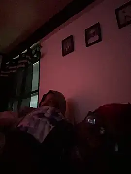 Snapshot of ChocolateBuns101 chatting on 12.23.24 ChocolateBuns101 online show from 12.23.24