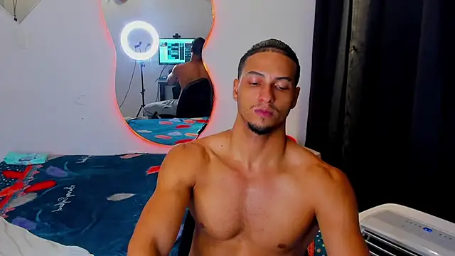 Snapshot of Kris_Khalifa69 chatting on 09.28.25 Kris Khalifa69 online show from 09.28.25