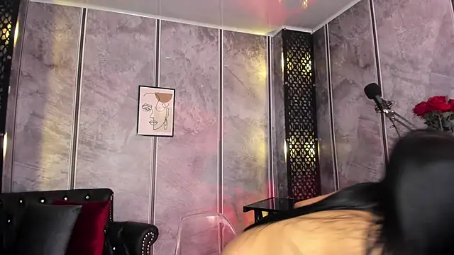 Snapshot of Amaraa_Lewis chatting on 02.13.25 Amaraa Lewis online show from 02.13.25