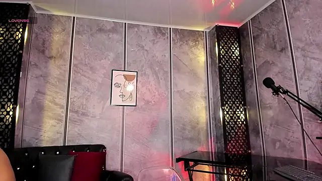 Snapshot of Amaraa_Lewis chatting on 03.05.25 Amaraa Lewis online show from 03.05.25