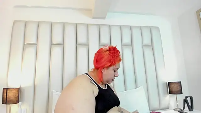 Snapshot of aandreaperez chatting on 11.12.25 aandreaperez online show from 11.12.25