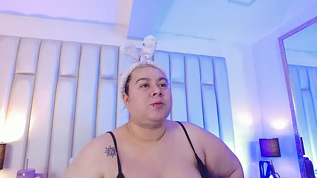 Snapshot of aandreaperez chatting on 01.15.26 aandreaperez online show from 01.15.26