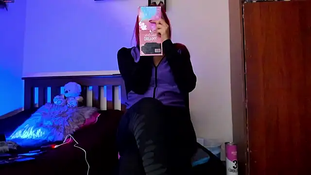 Snapshot of Cheerryll chatting on 12.29.24 Cheerryll online show from 12.29.24