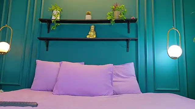 Snapshot of ale_cam chatting on 03.14.26 ale cam online show from 03.14.26