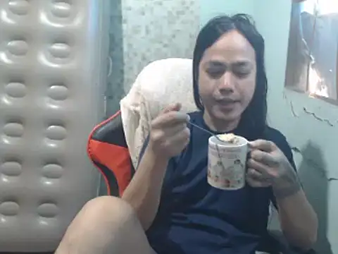 Snapshot of itsmacky4u chatting on 10.16.25 itsmacky4u online show from 10.16.25