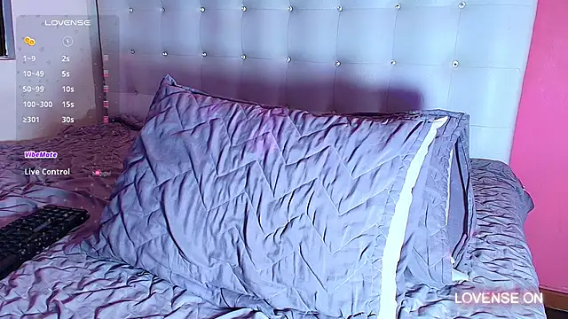 hornyhousekeeper  online show from 12.05.24