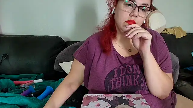 Snapshot of southwestsugar chatting on 10.23.25 southwestsugar online show from 10.23.25