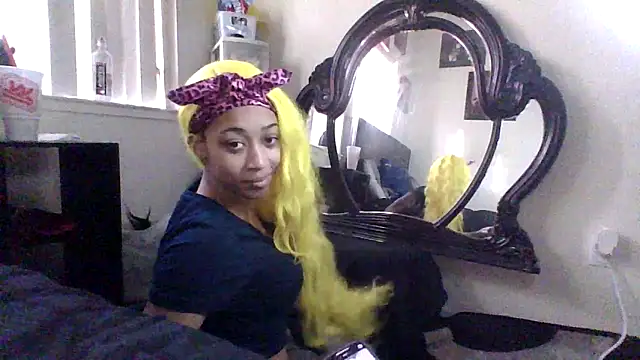 Snapshot of sexybribri@xh chatting on 01.14.25 sexybribrixh online show from 01.14.25