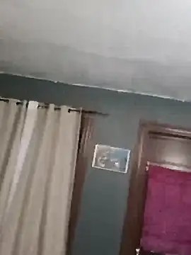 Lowerbottomboi online show from 05.11.26