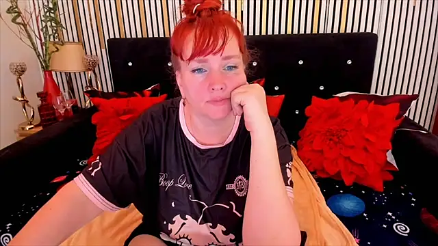 Snapshot of SinFulTitsDD chatting on 05.29.26 SinFulTitsDD online show from 05.29.26