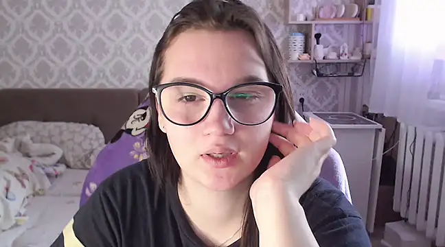 Amy Mur  online show from 03.21.25