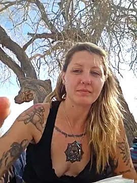 SheIsSomething online show from 02.18.25