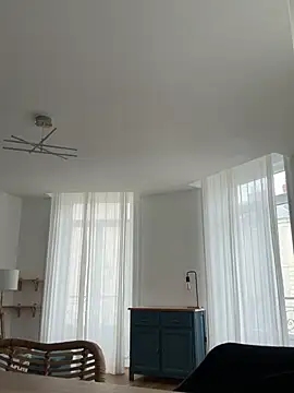 Snapshot of Simon-tem chatting on 03.21.25 Simon-tem online show from 03.21.25