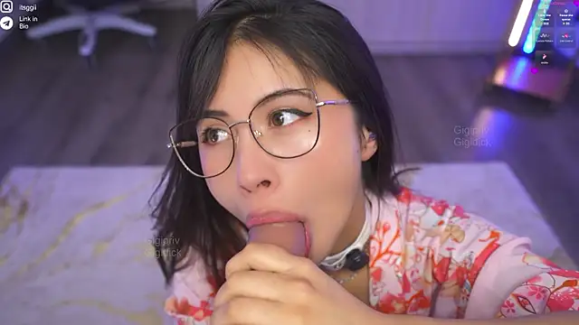 Gigi ohlala online show from 09.10.25