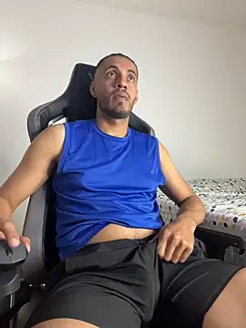 Snapshot of steven_smith05 chatting on 10.12.25 steven smith05 online show from 10.12.25