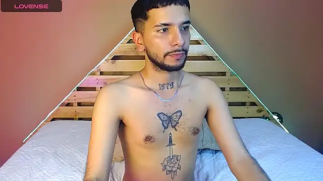 Snapshot of sexxgods chatting on 12.23.24 sexxgods online show from 12.23.24