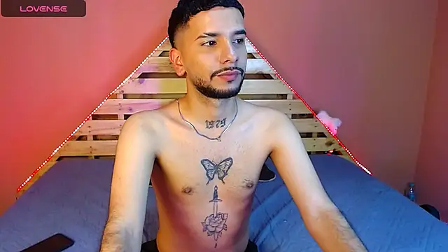 Snapshot of sexxgods chatting on 01.13.25 sexxgods online show from 01.13.25