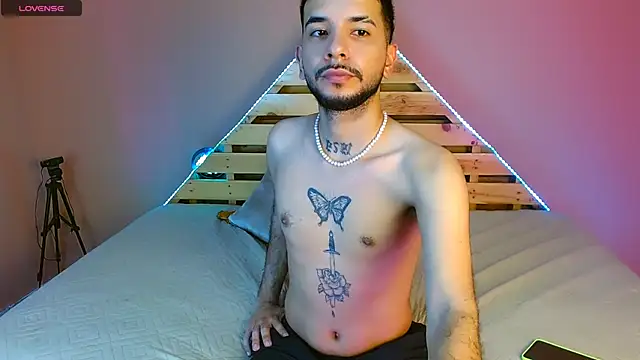 Snapshot of sexxgods chatting on 02.07.25 sexxgods online show from 02.07.25