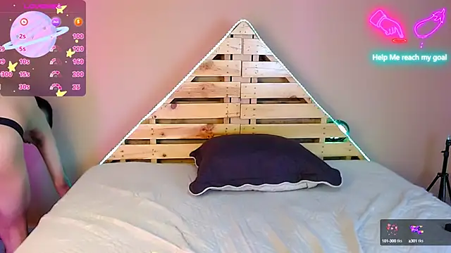 Snapshot of sexxgods chatting on 02.12.25 sexxgods online show from 02.12.25