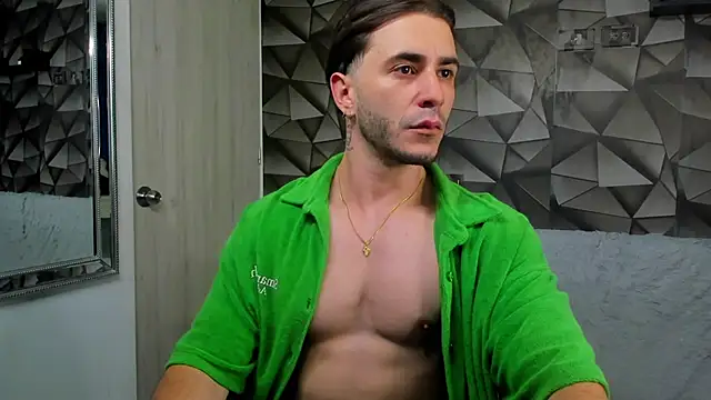 Latino stud4u online show from 01.18.26