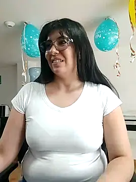 aisha latina online show from 06.02.26