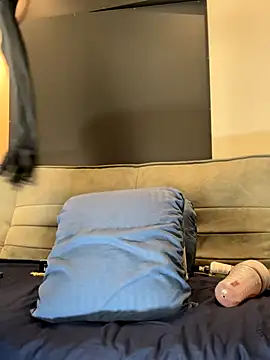 Snapshot of Lia_Jones77 chatting on 09.12.25 Lia Jones77 online show from 09.12.25