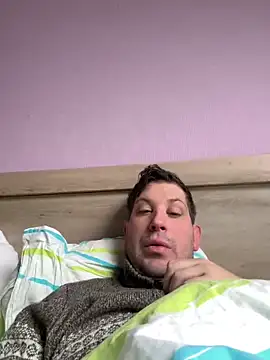 Snapshot of Taxidriver1988 chatting on 01.12.25 Taxidriver1988 online show from 01.12.25