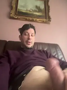 Snapshot of Taxidriver1988 chatting on 01.28.25 Taxidriver1988 online show from 01.28.25