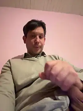 Snapshot of Taxidriver1988 chatting on 02.11.25 Taxidriver1988 online show from 02.11.25