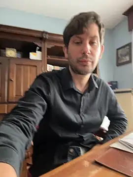 Snapshot of Taxidriver1988 chatting on 09.23.25 Taxidriver1988 online show from 09.23.25